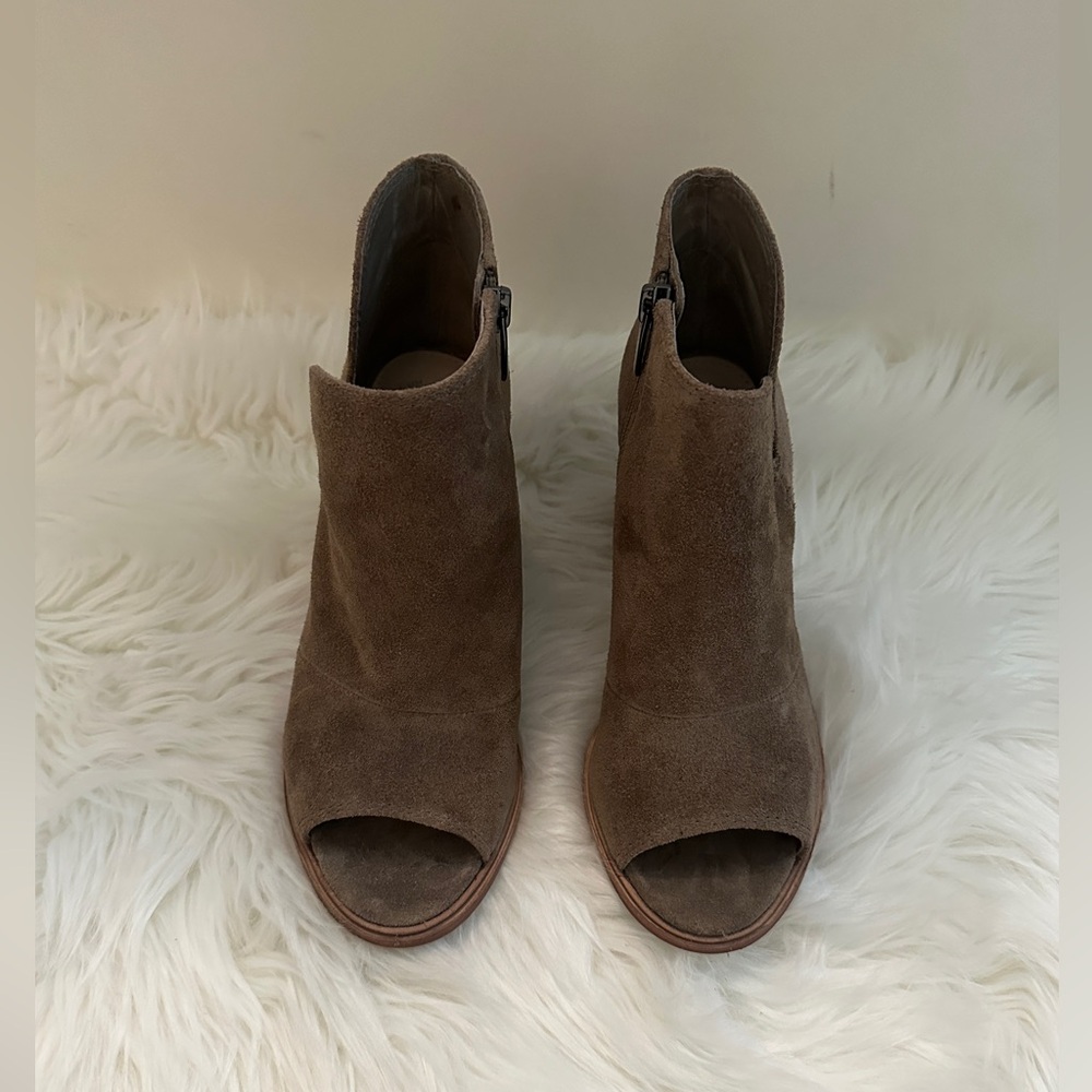 Vince Camuto Katleen Brown Heeled Boots Suede Peep-Toe